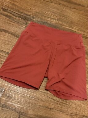 High-Waist Active Bike Shorts — Rust/Coral Pink (Medium)